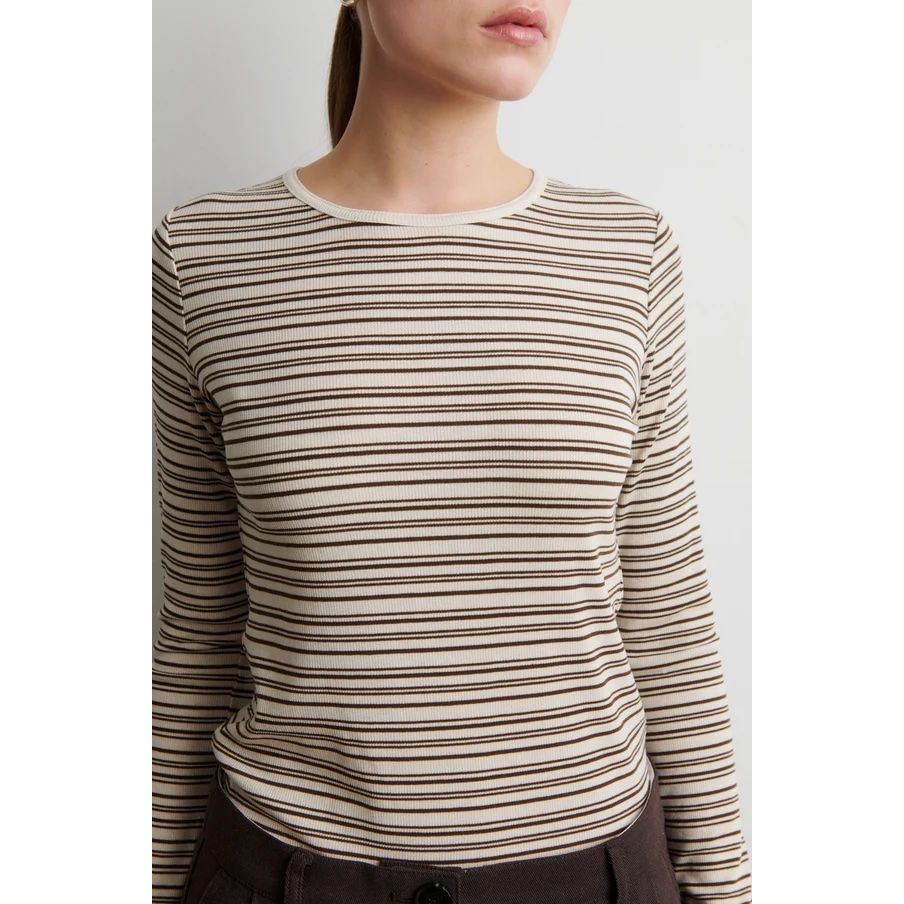 Flyra O-Neck Tee