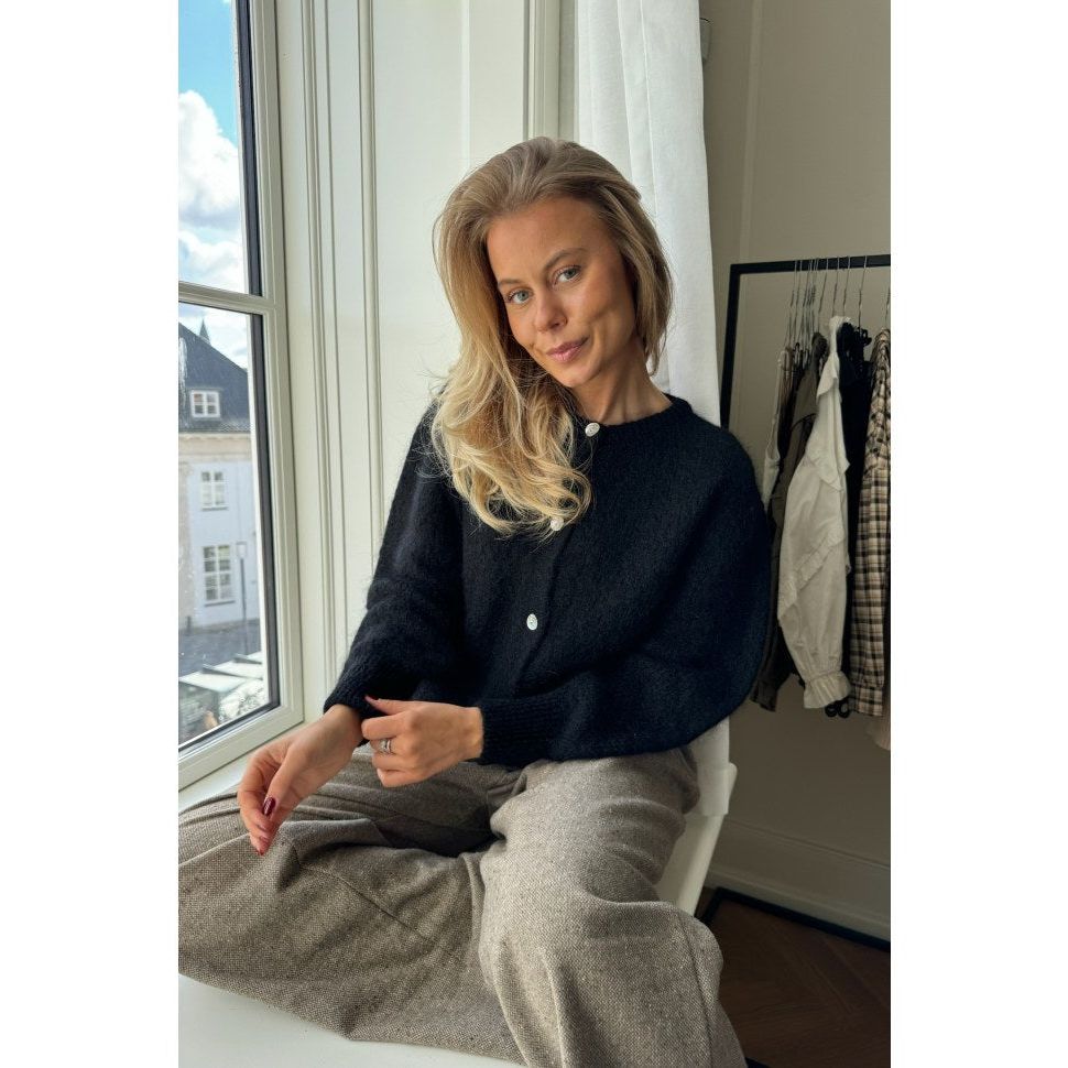 IdaIC Cardigan