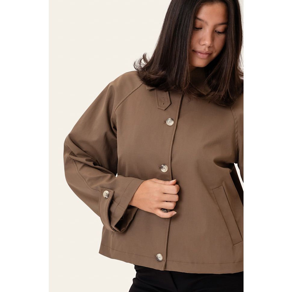 AvaIC Short Trenchcoat