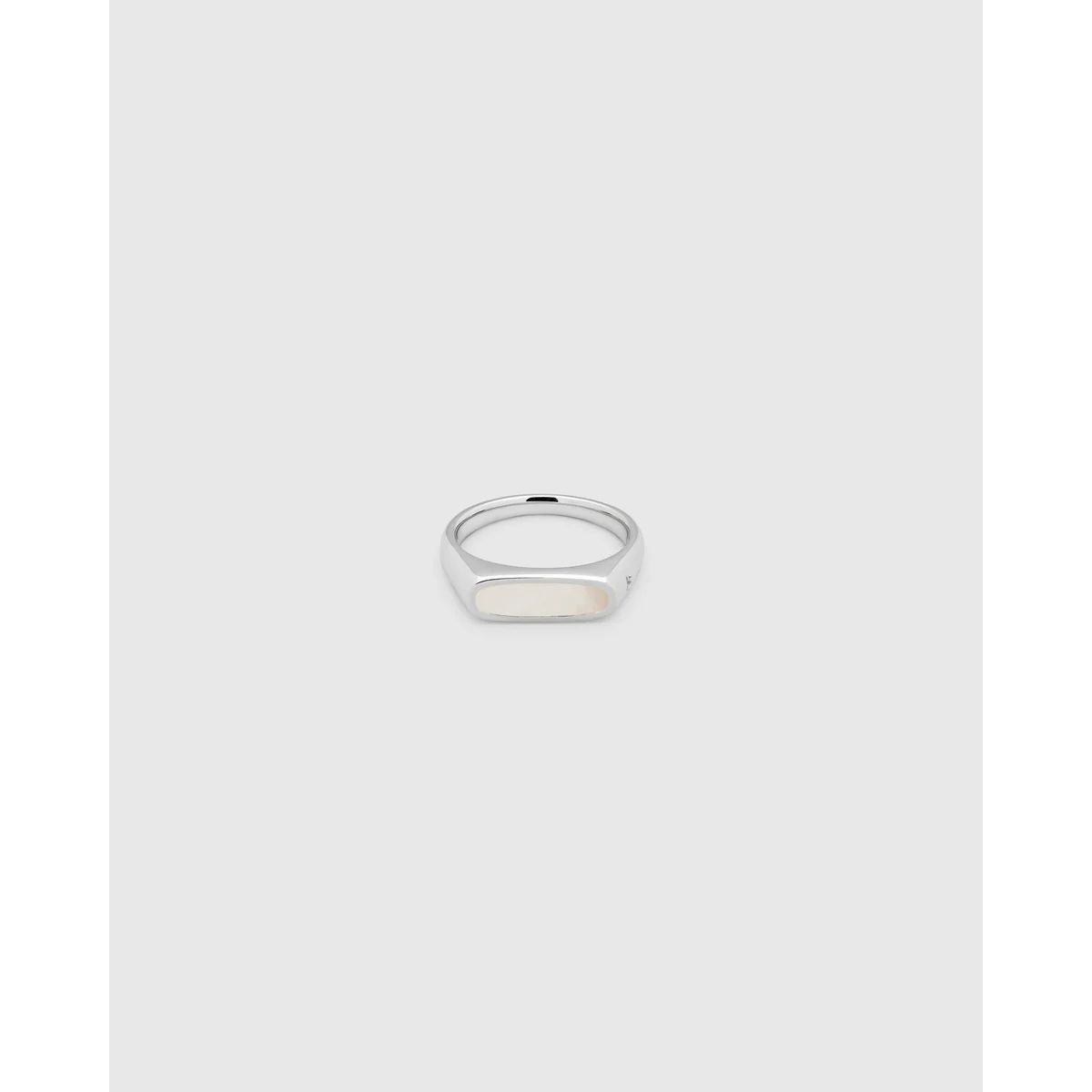 Mario Ring White MOP