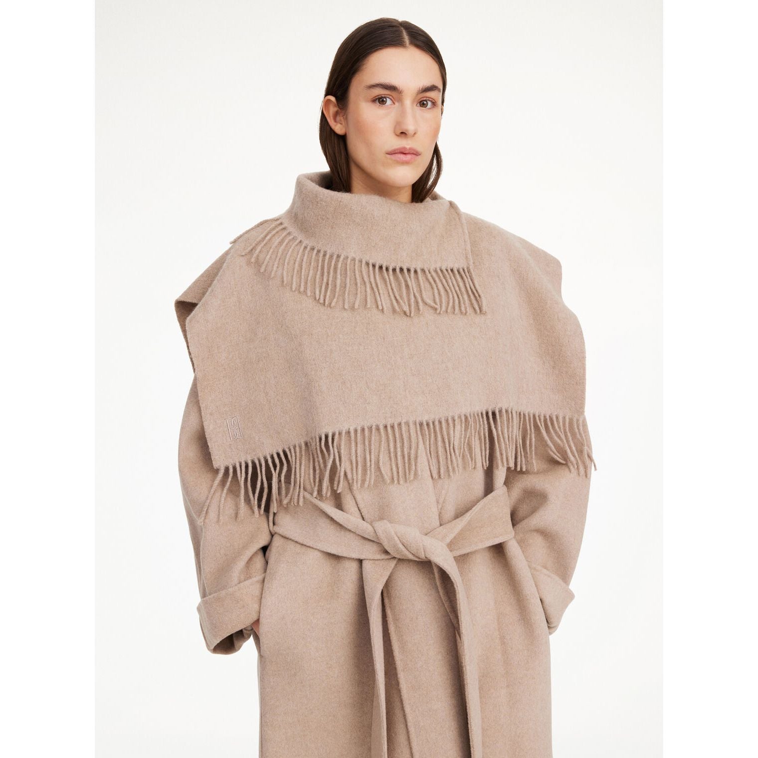 Turtla Wool Fringe Bib