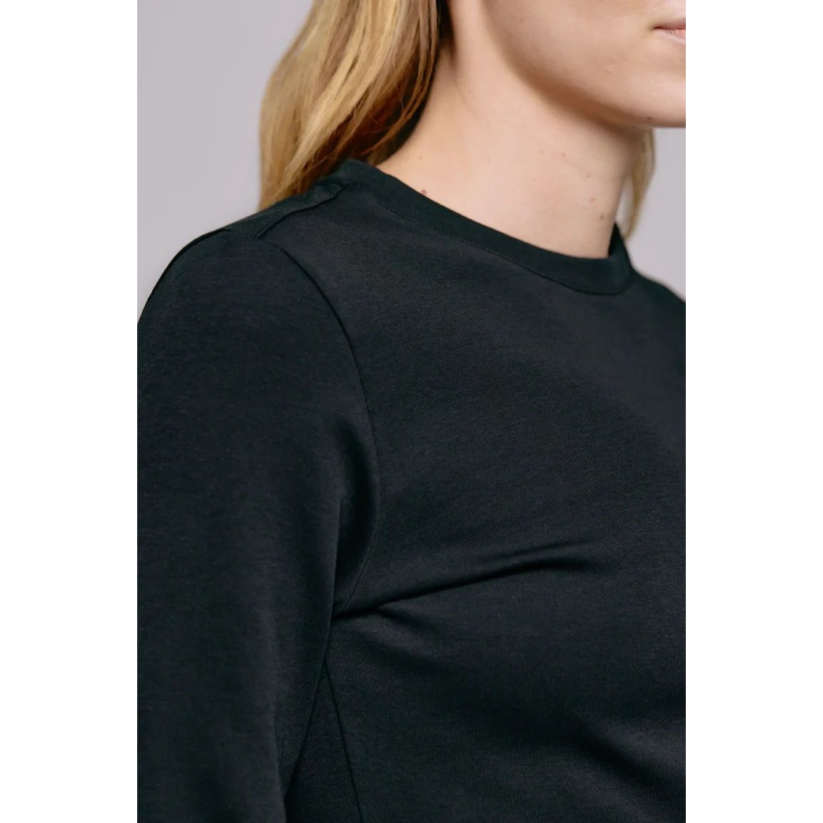 Andrea Longsleeve