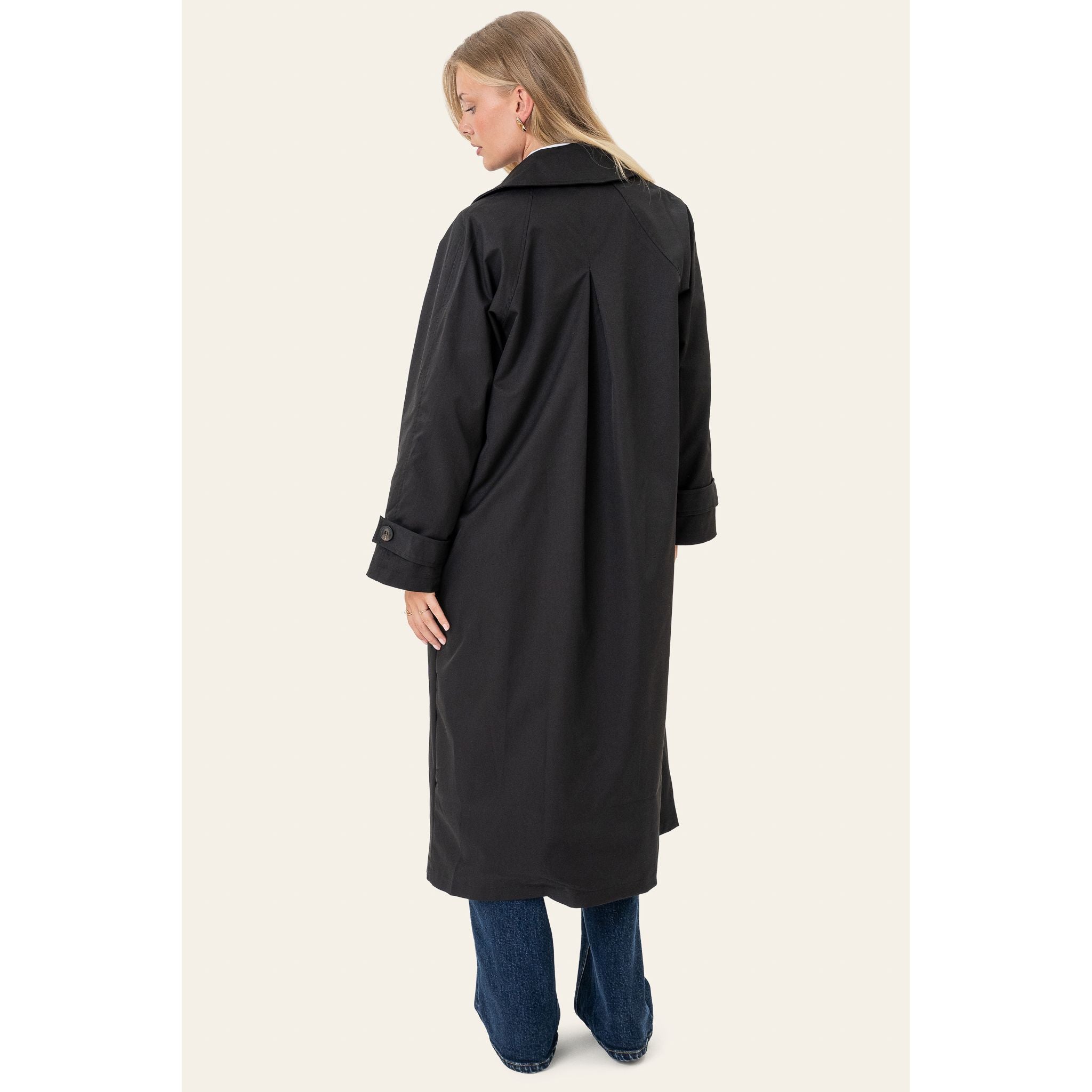 AvaIC Trenchcoat