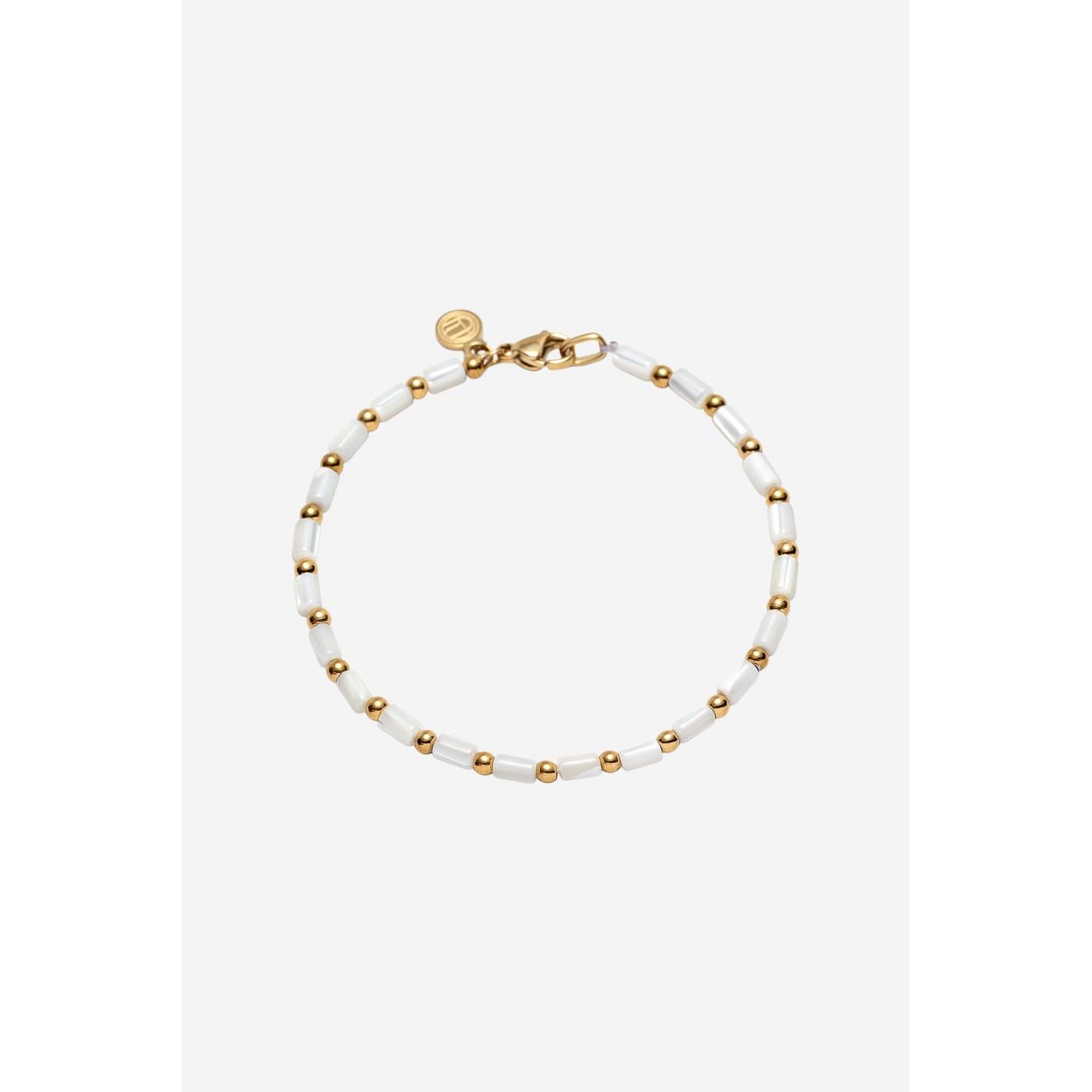 The White Shell Bracelet