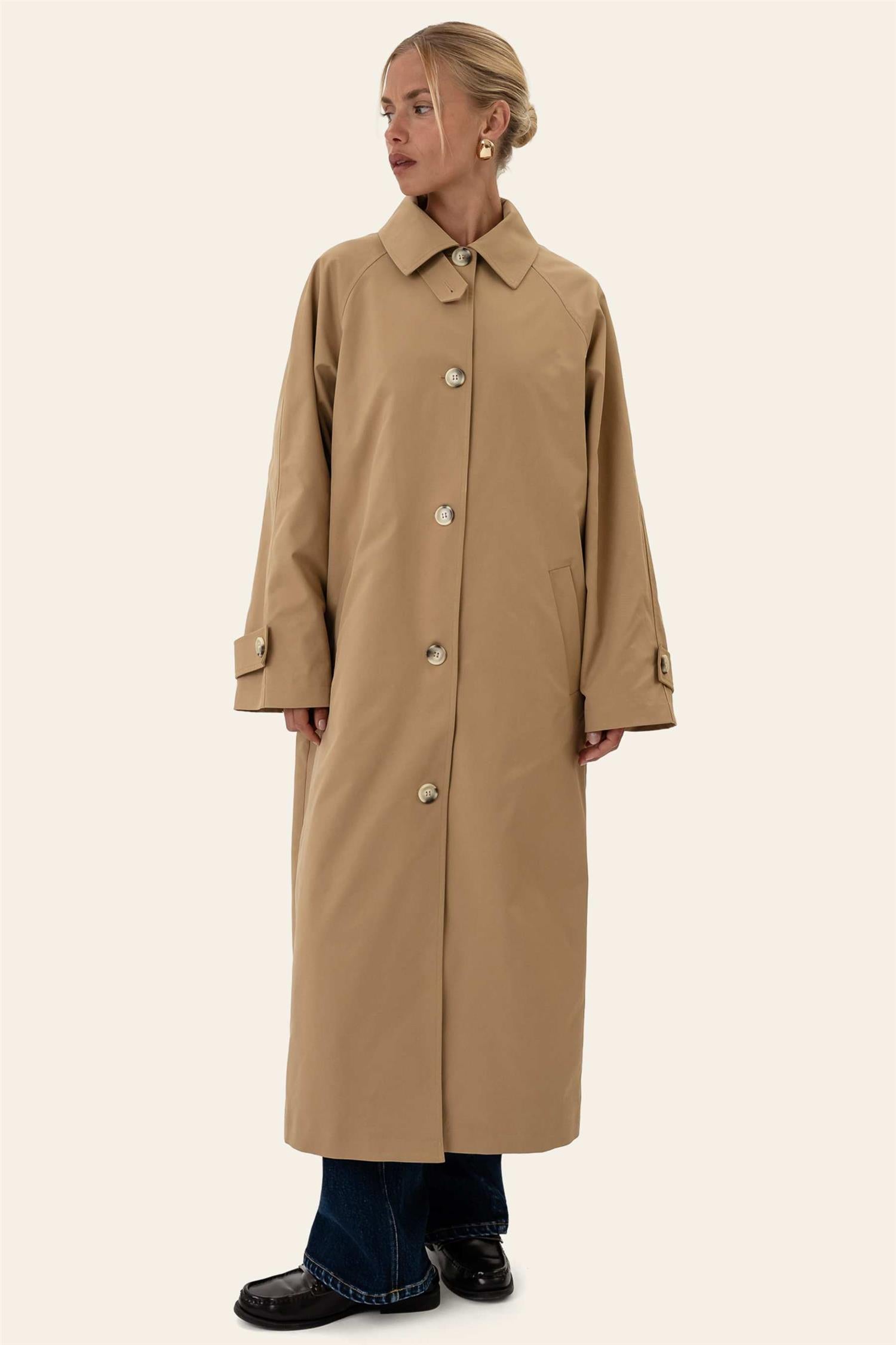 AvaIC Trenchcoat
