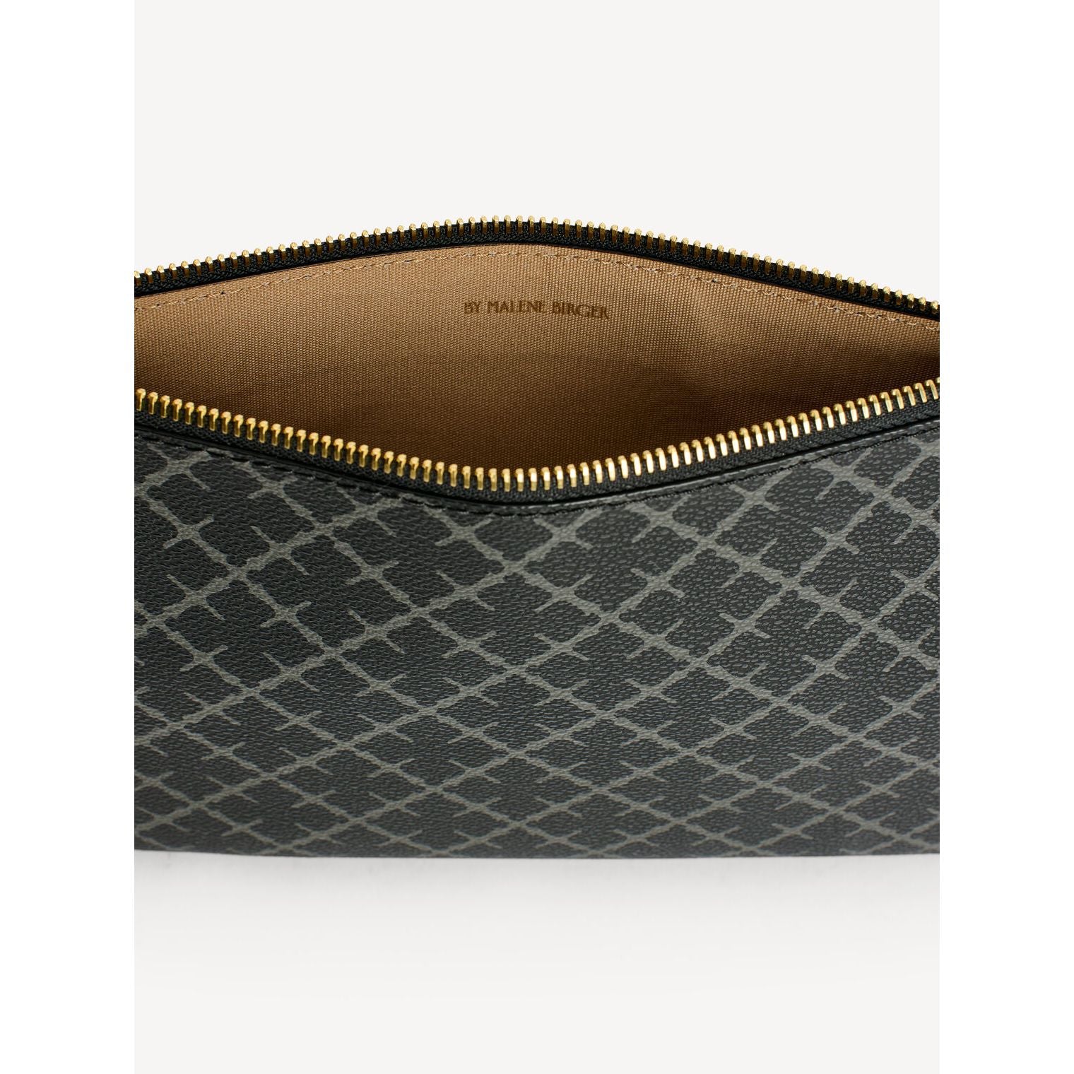 Ivy Clutch