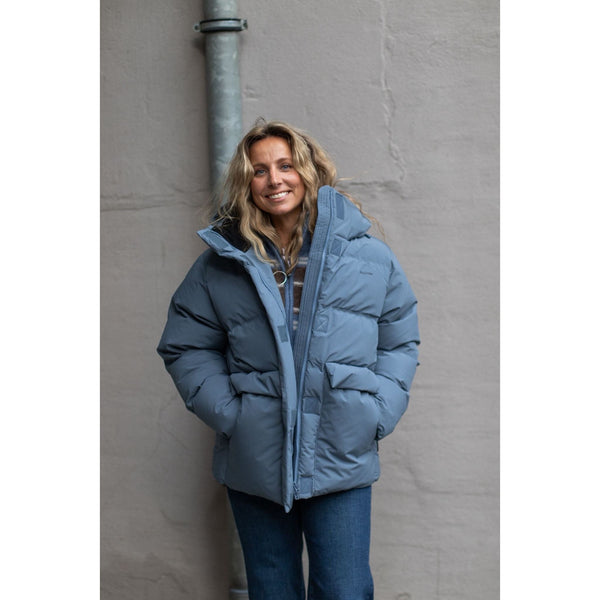 Besseggen Down Jacket