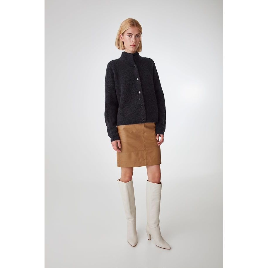 DebbieGZ short cardigan