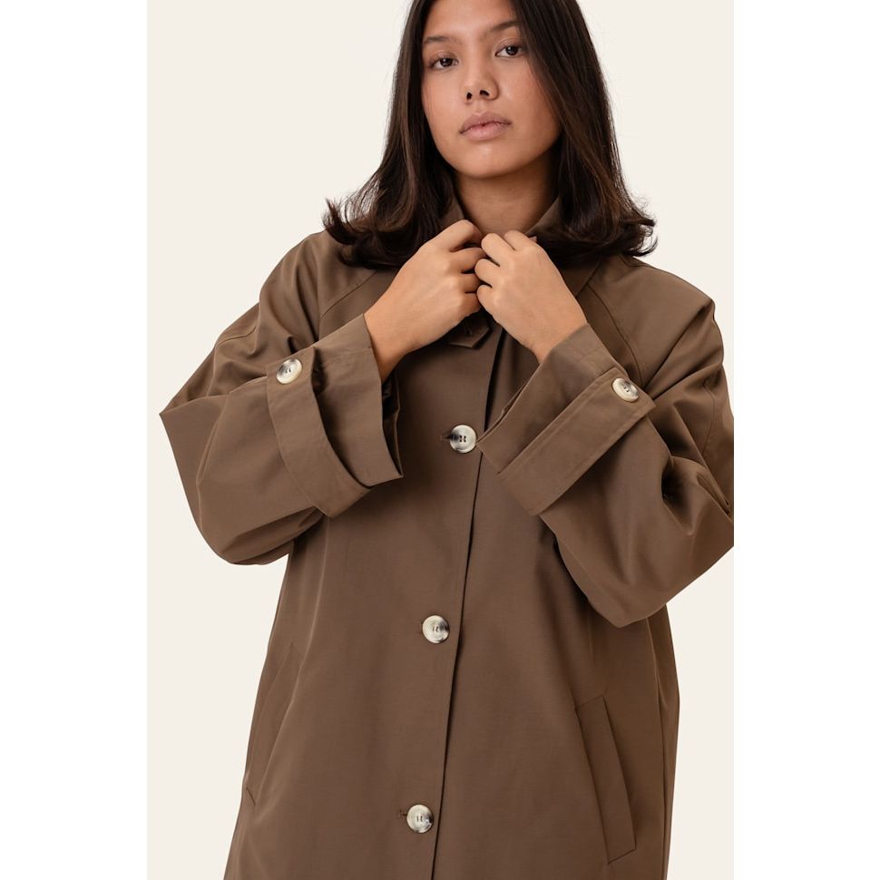 AvaIC Trenchcoat