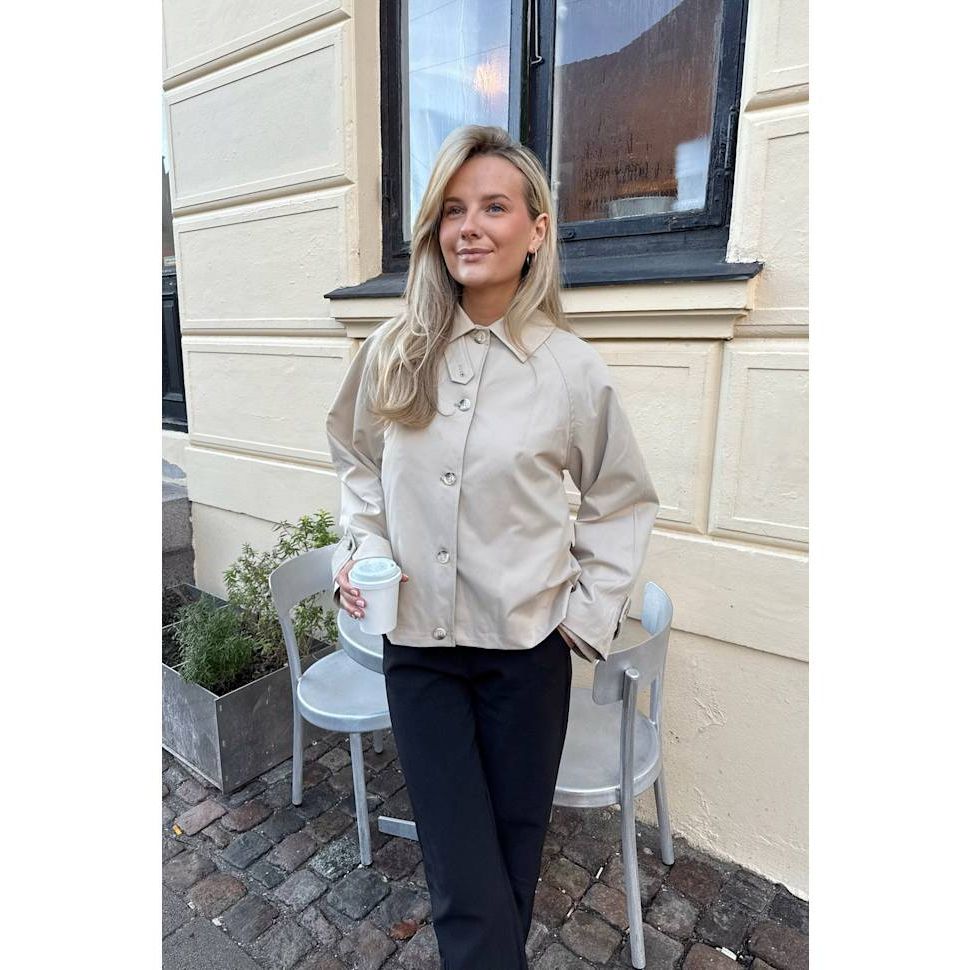 AvaIC Short Trenchcoat