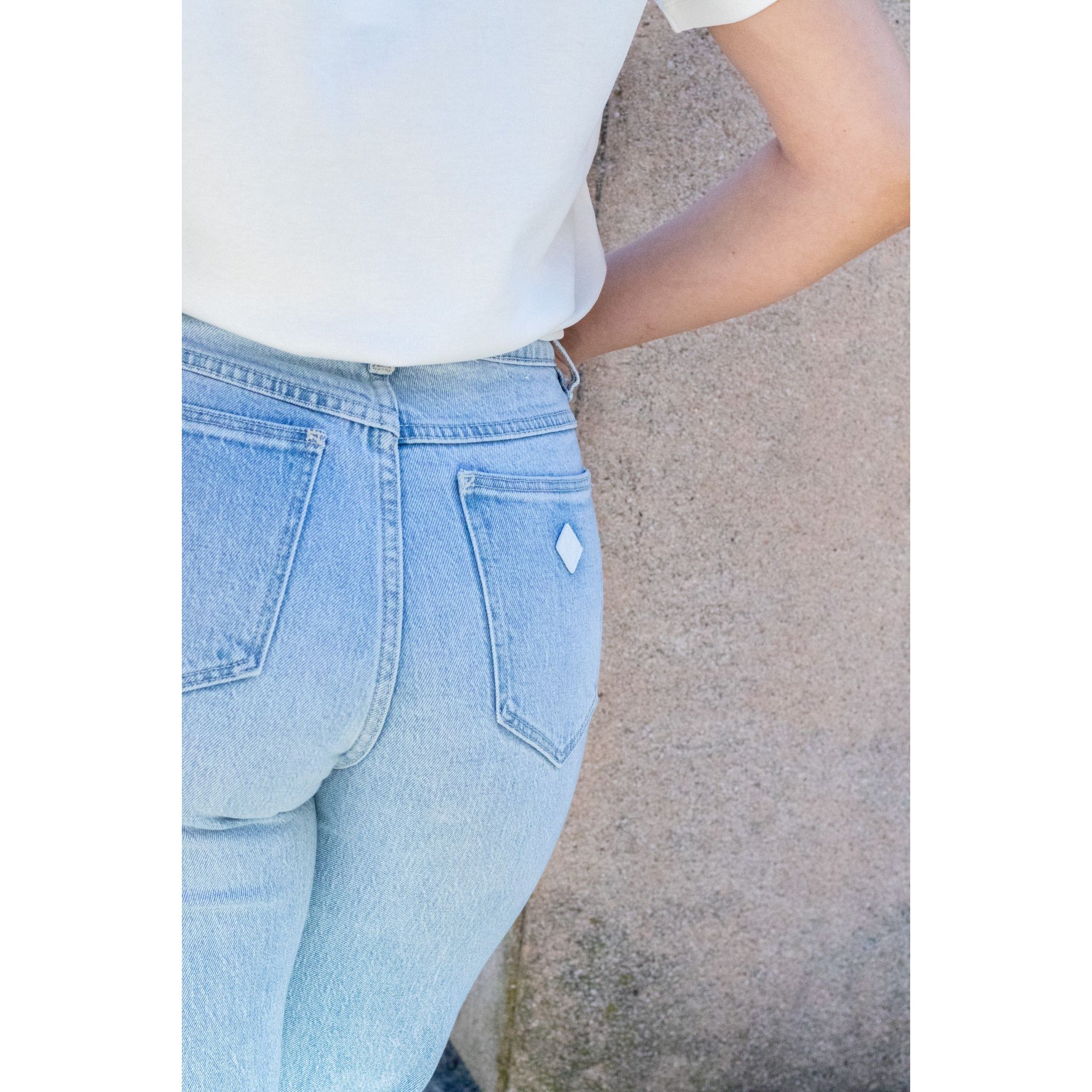 A High Straight 94 Gina