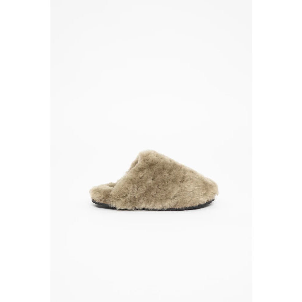 Maiken Shearling Slippers