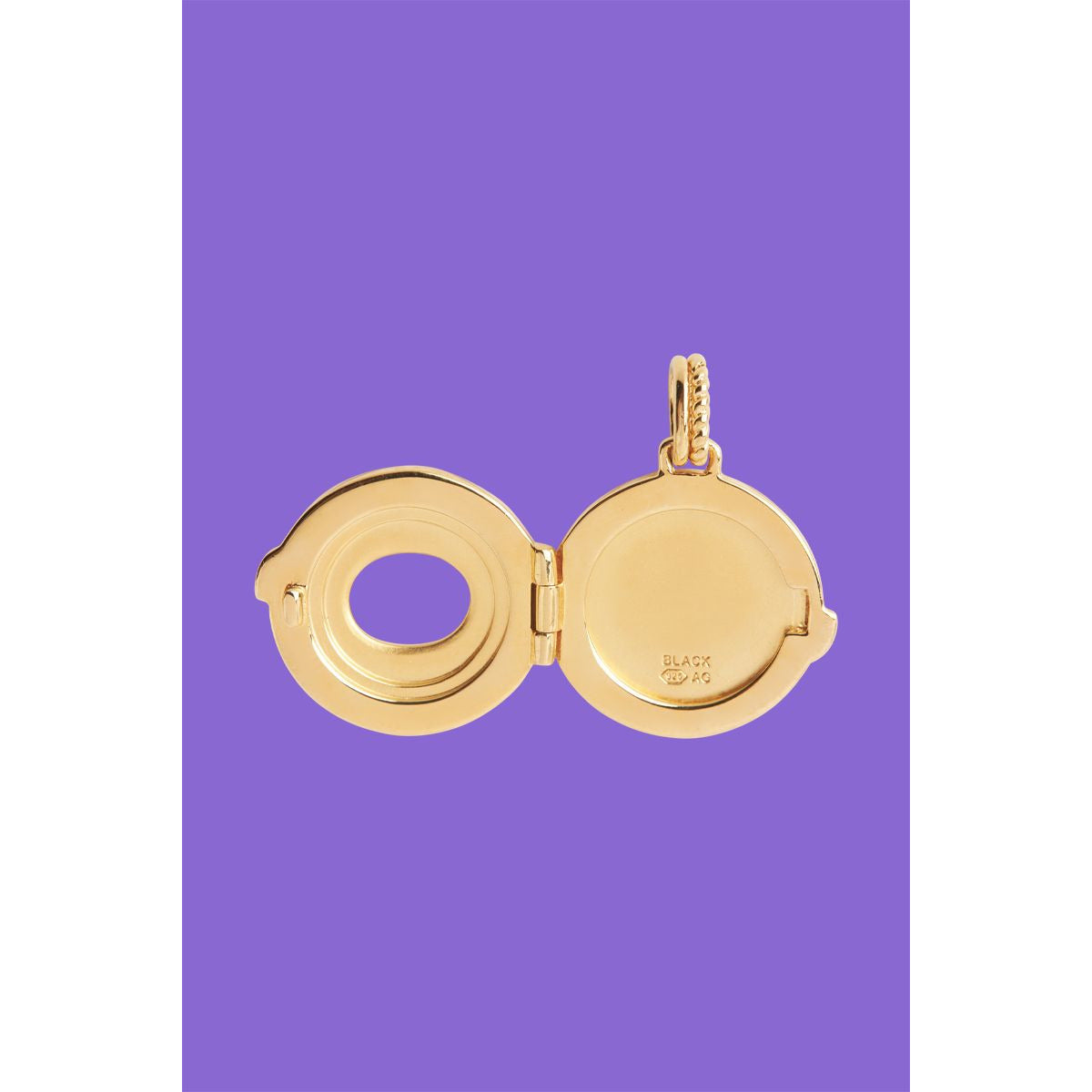 carla locket