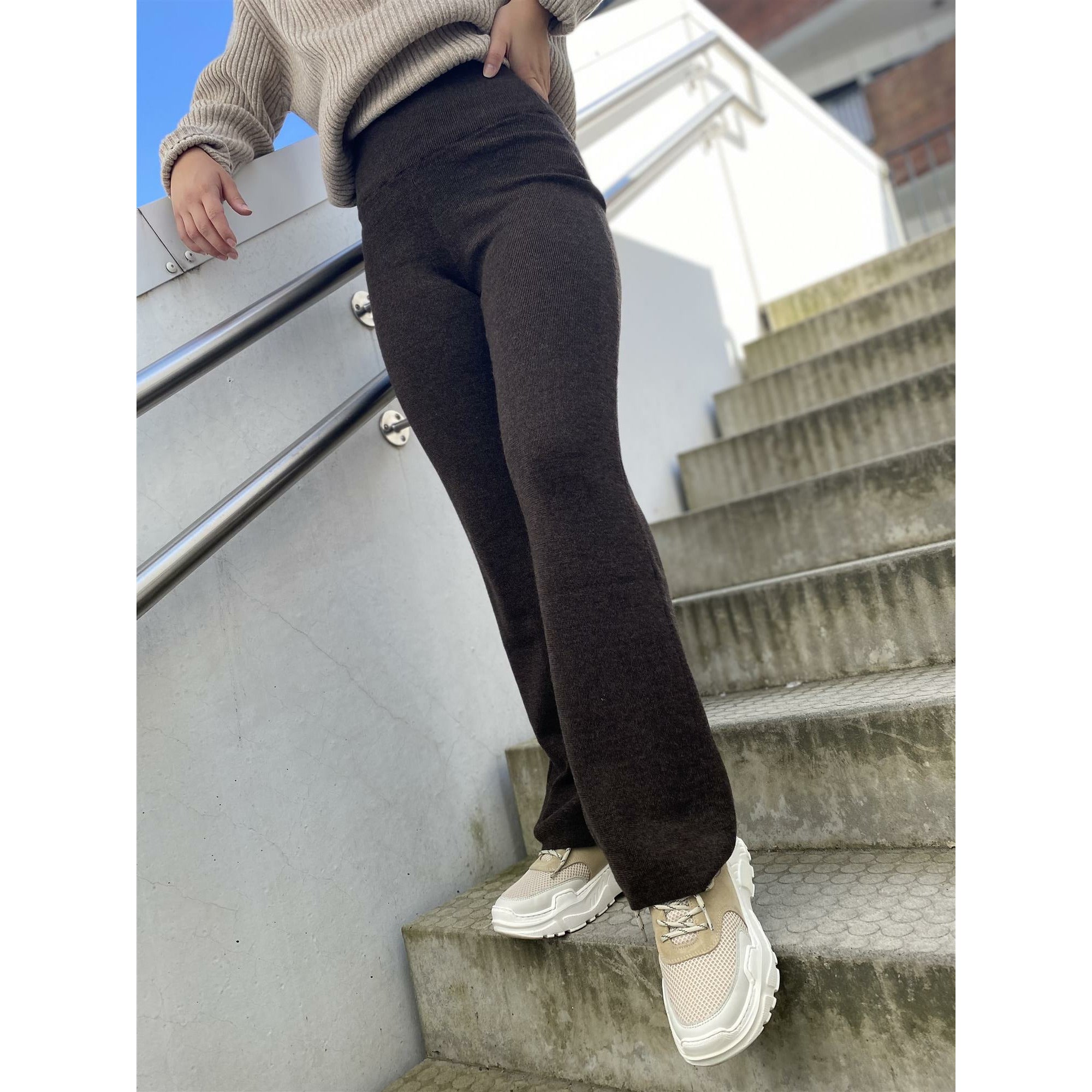 Aura Knit Trouser