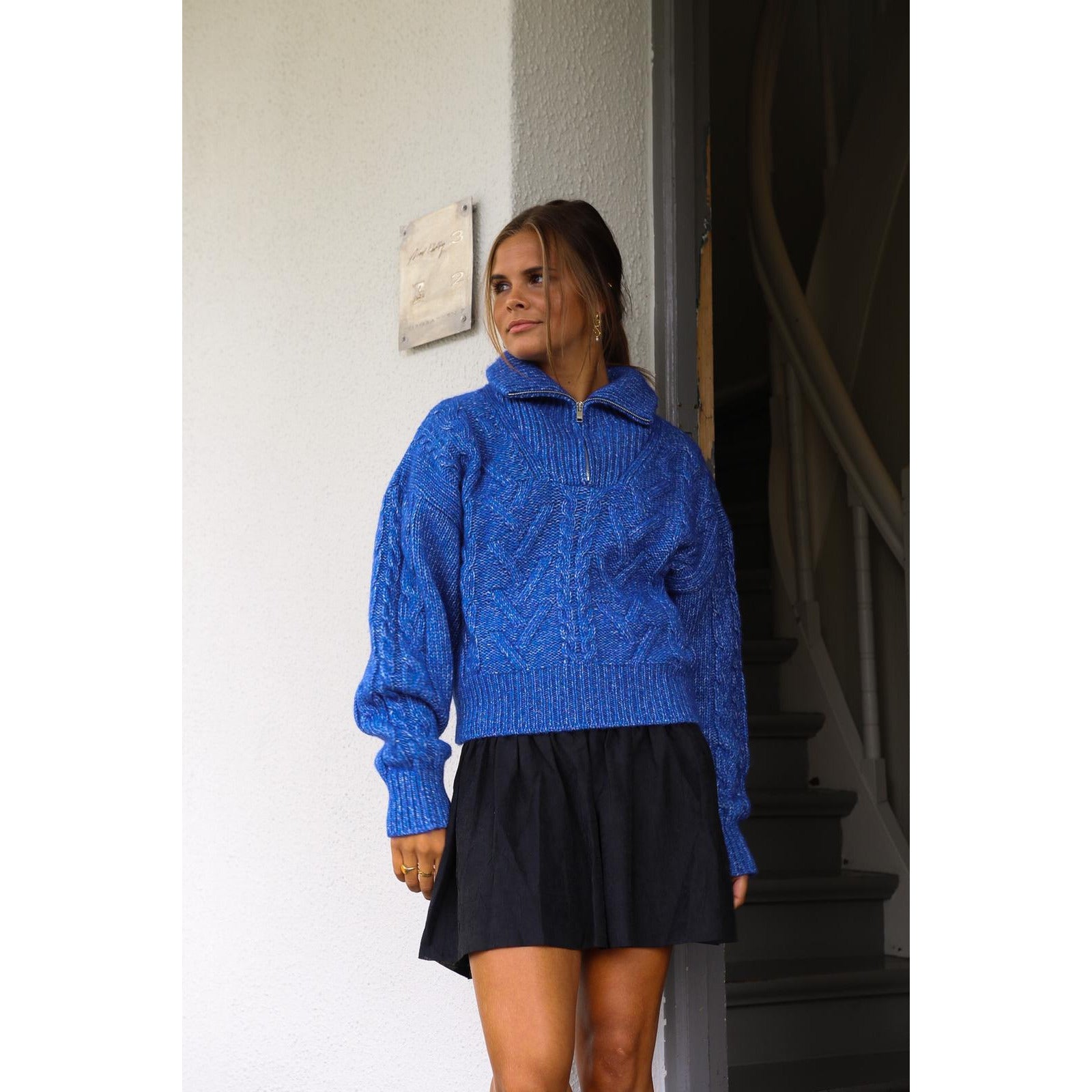 Chunky Cable Zipper Blouse