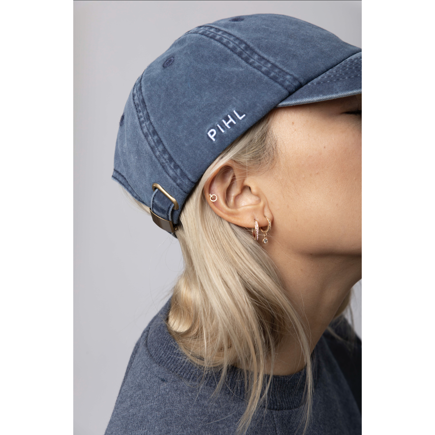 Lily Cap