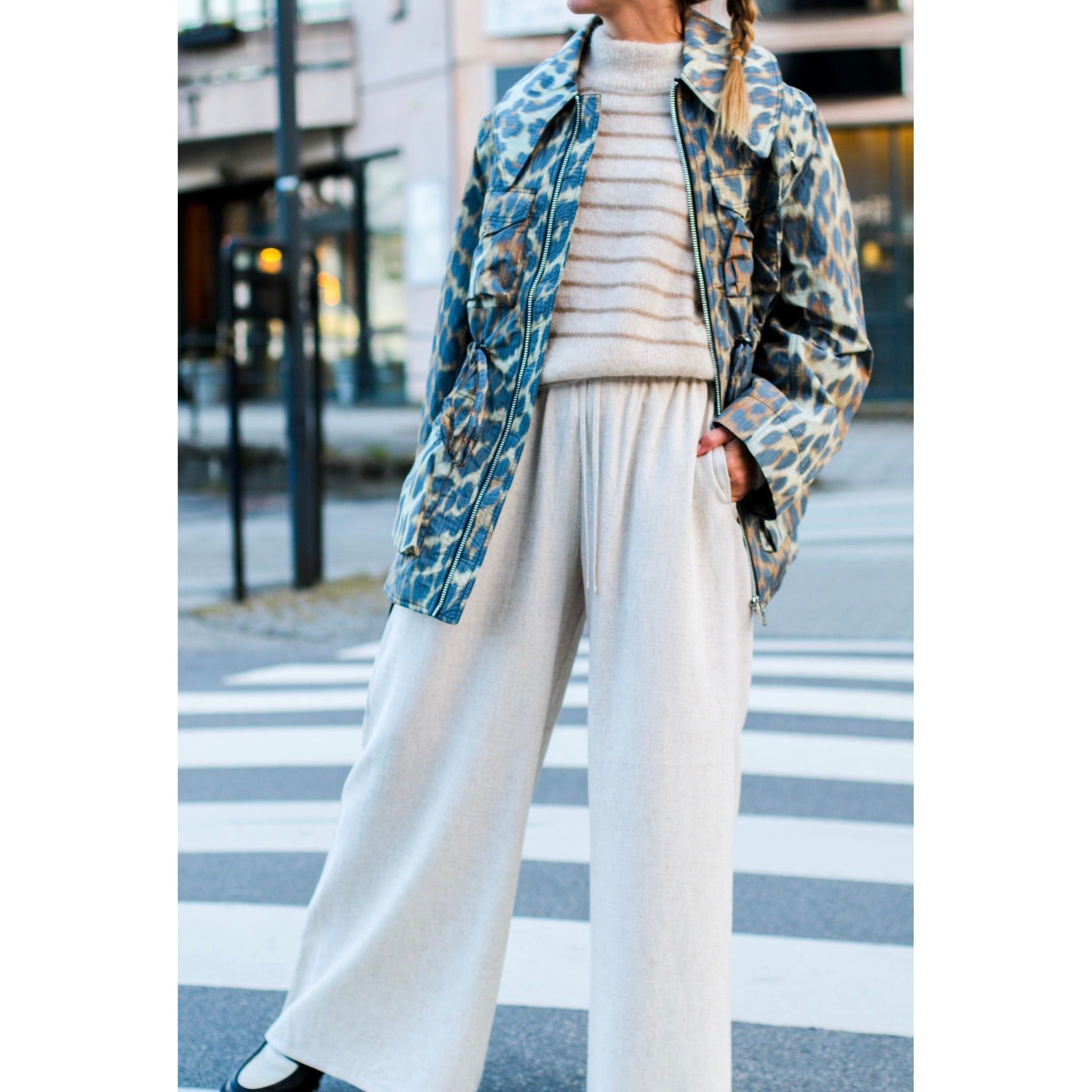 Jacket Big Leopard Almond Milk