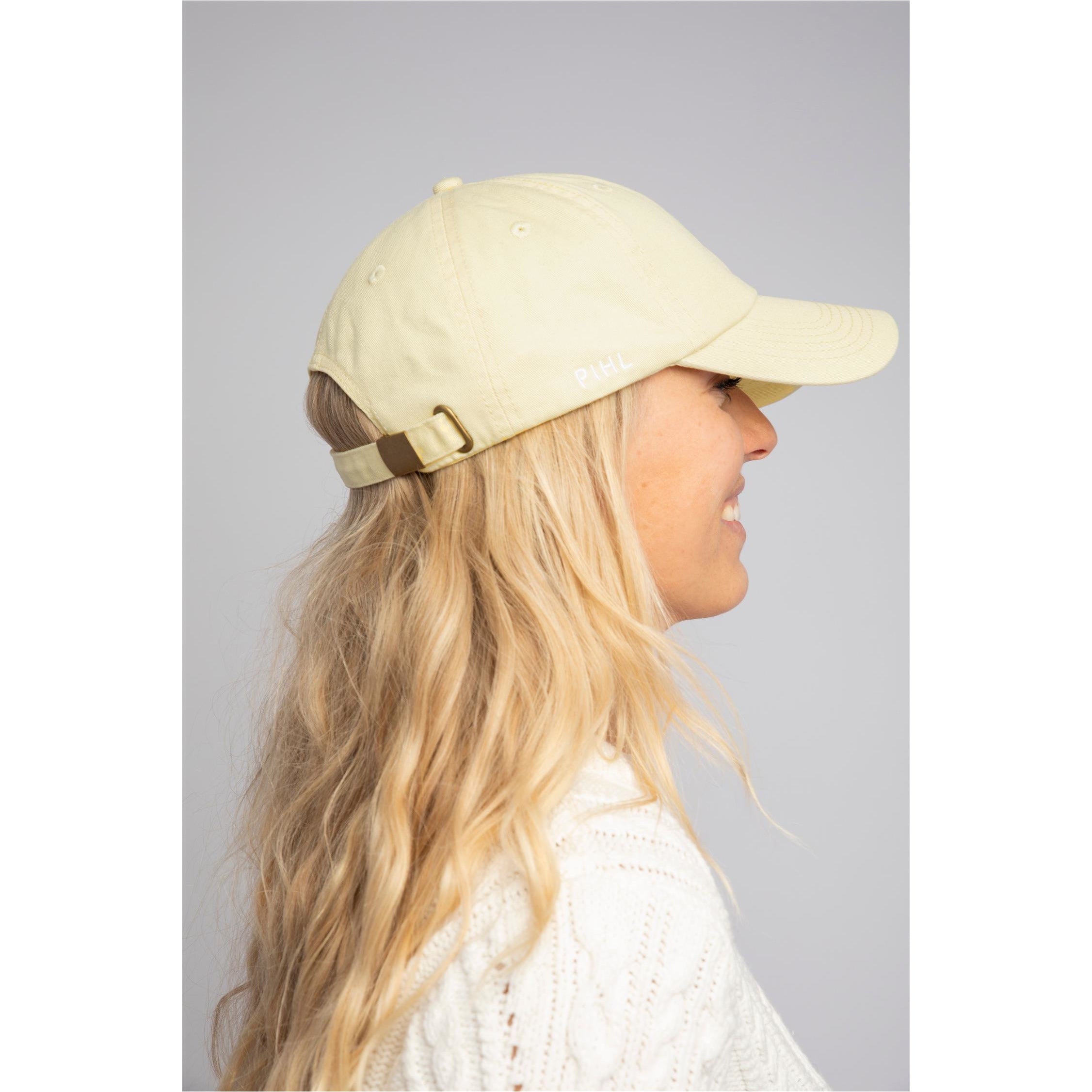 Lily Cap