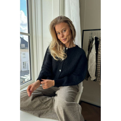 IdaIC Cardigan