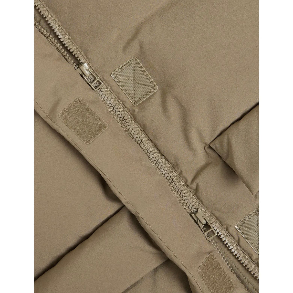 Besseggen Down Jacket