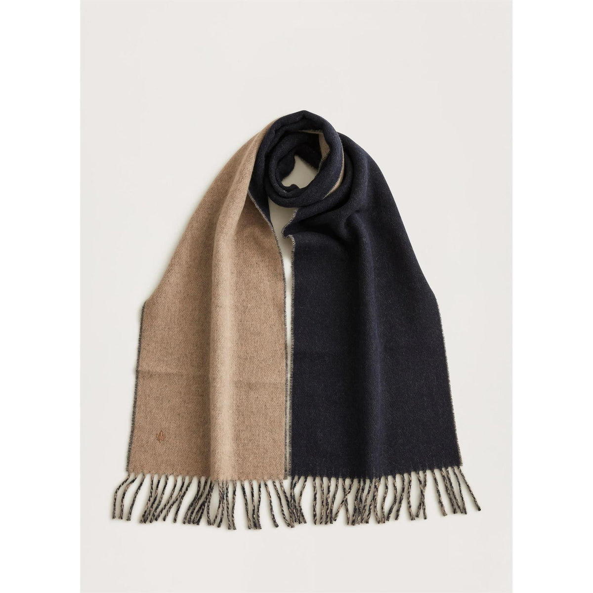 Double face wool scarf