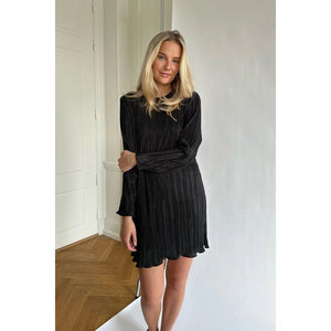 KellyIC Plissé Dress