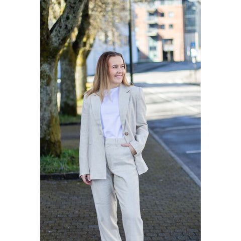 Antonia Blazer