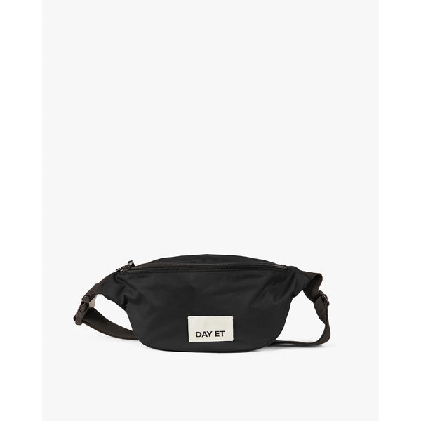 Day Gweneth RE-S Bum