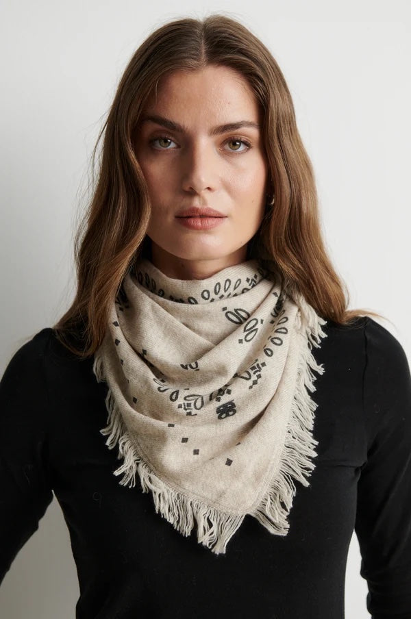 Jucca knit scarf