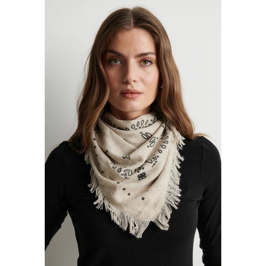 Jucca knit scarf