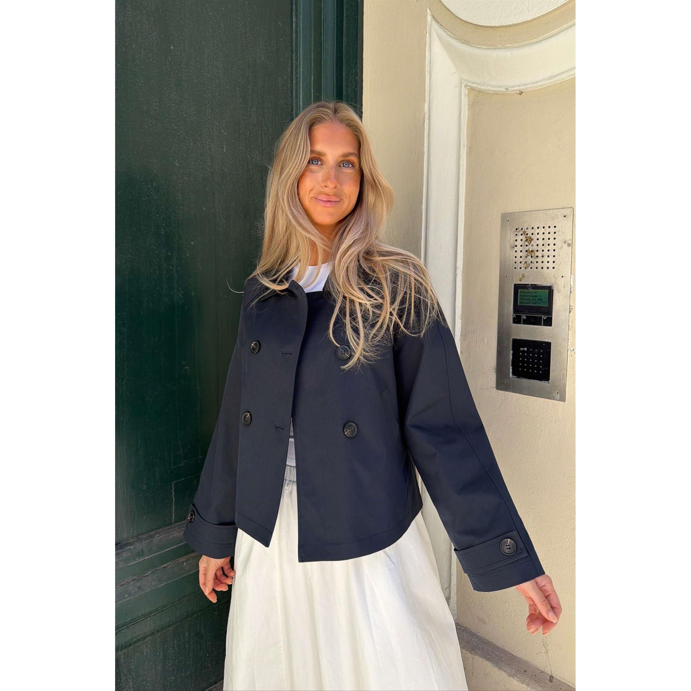 LunaIC Trenchcoat