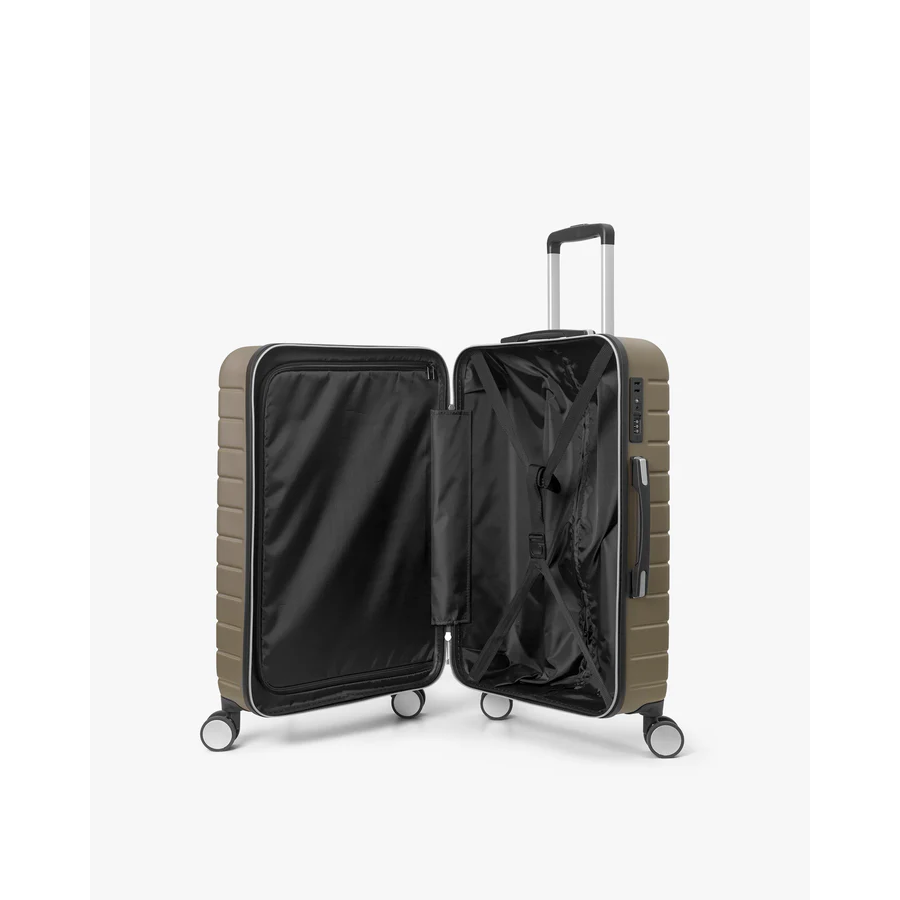 Day CPT 24" Suitcase Lux