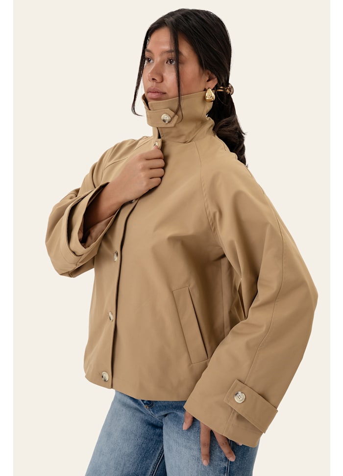 AvaIC Short Trenchcoat