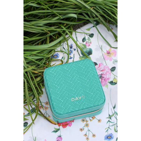 Day Q Jewelry Zip Square