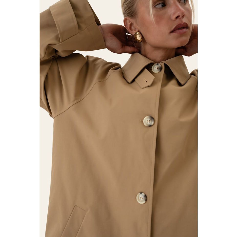 AvaIC Trenchcoat