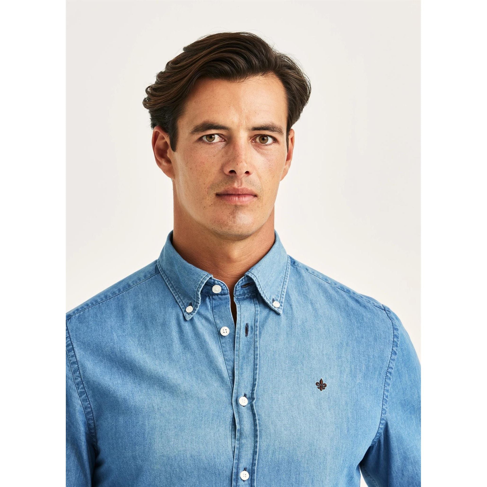 Light Denim Shirt-Slim Fit Herre