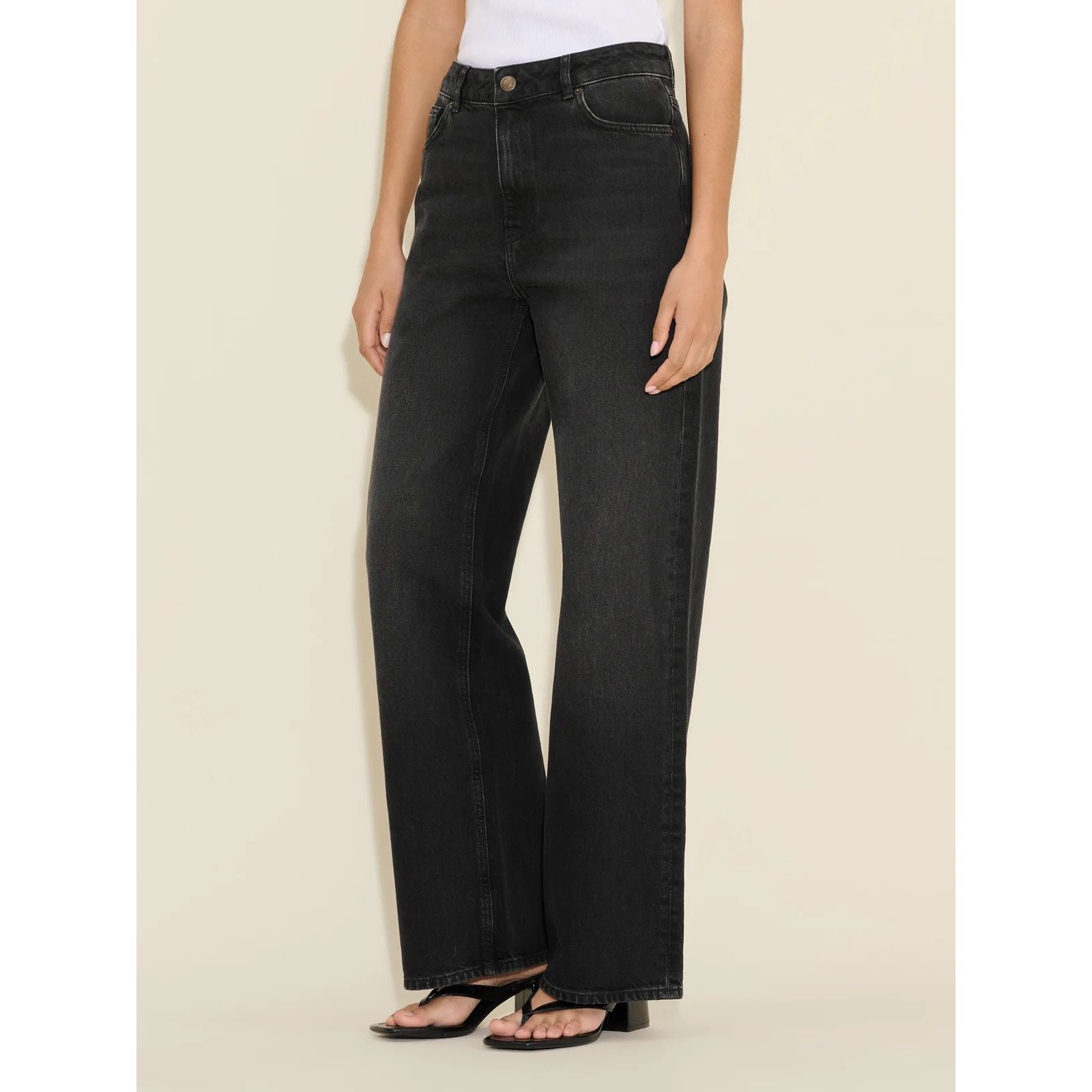 W Wide Jeans