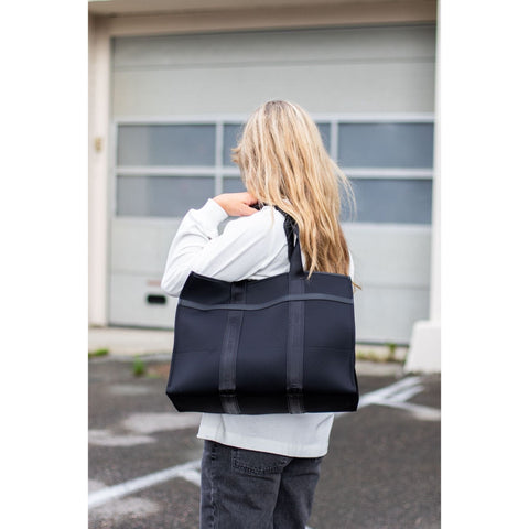 Cali Tote - Neoprene Large