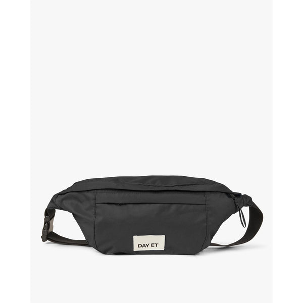 Day Gweneth RE-S Bum L