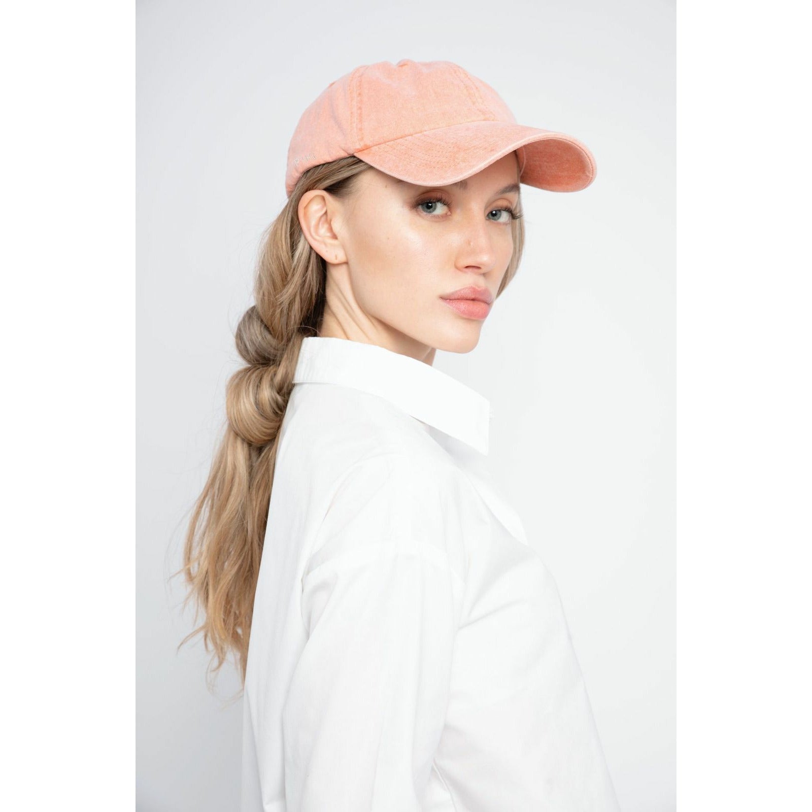 Lily Cap