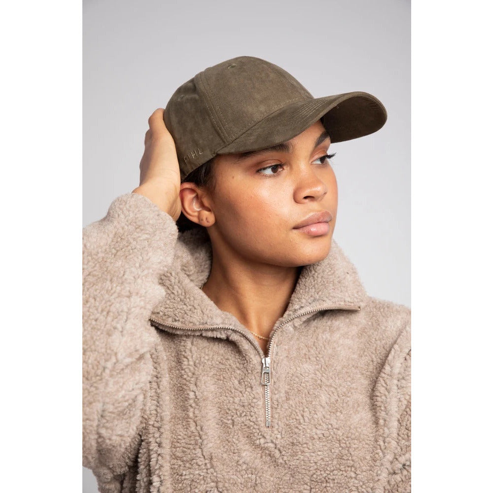 Lily Cap Suede