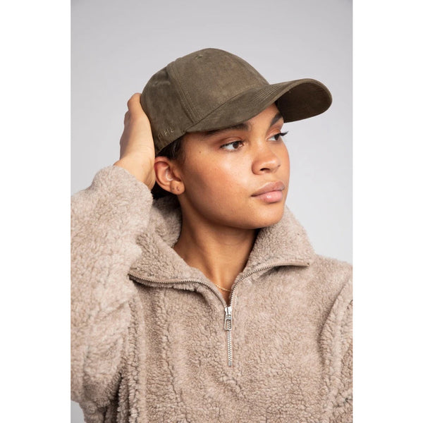Lily Cap Suede