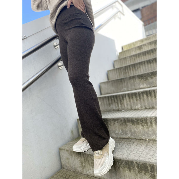 Aura Knit Trouser