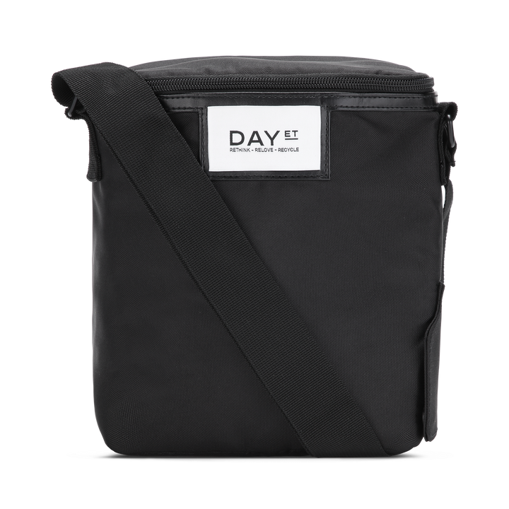 Day Gweneth RE-S Wine Cooler