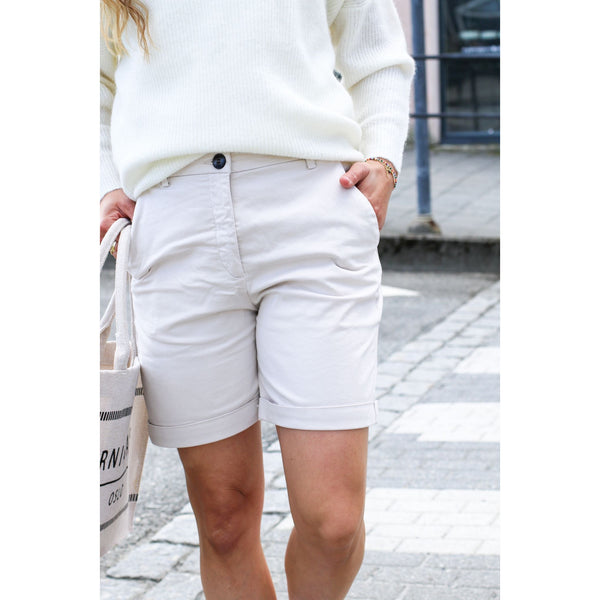 Emma Shorts 057