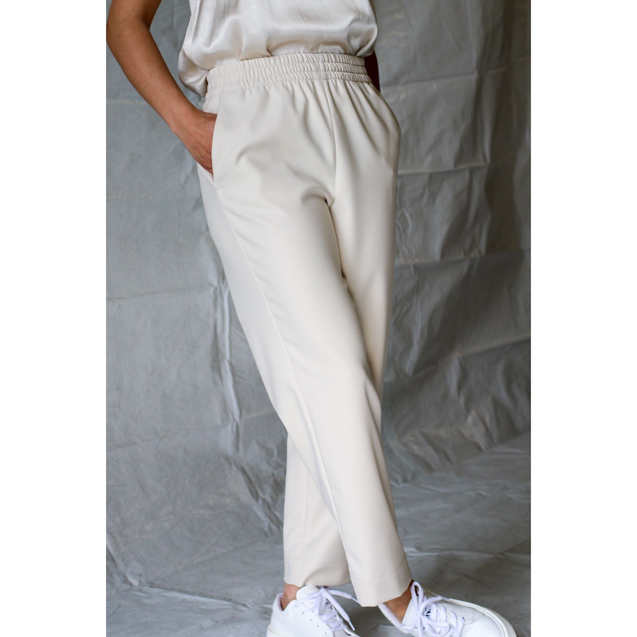 Remi mid-waist trousers