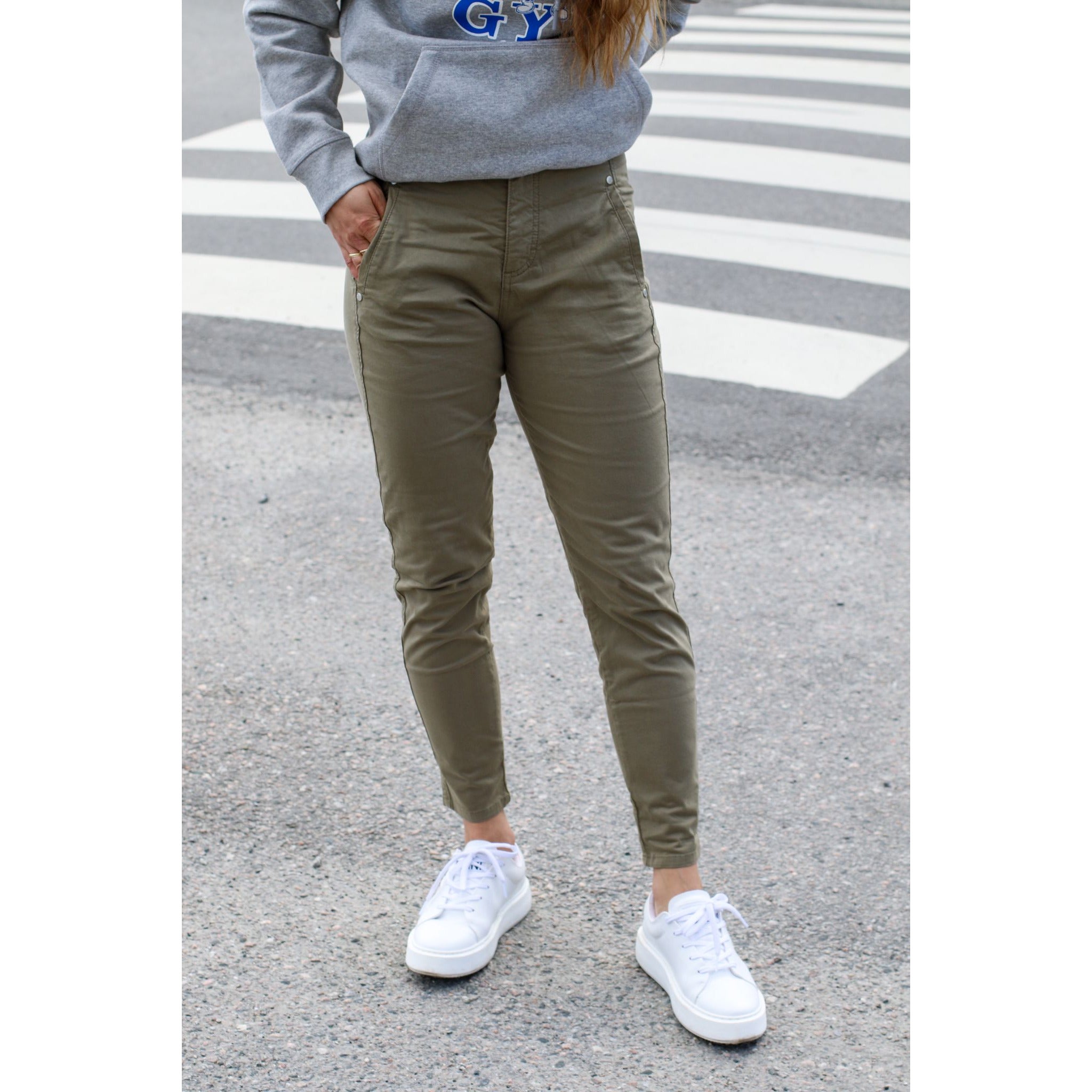 Jolie Pure 057
