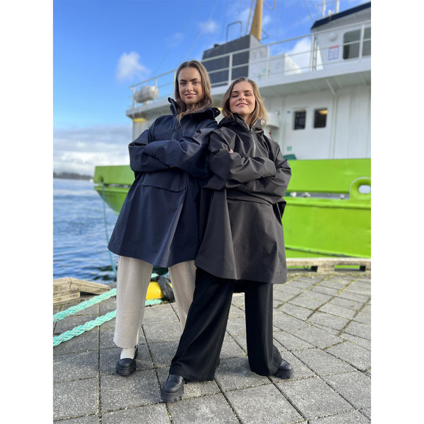 W. Solidarity Poncho navy