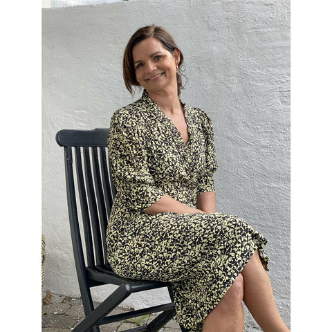 Printed Crepe Wrap Ruffle