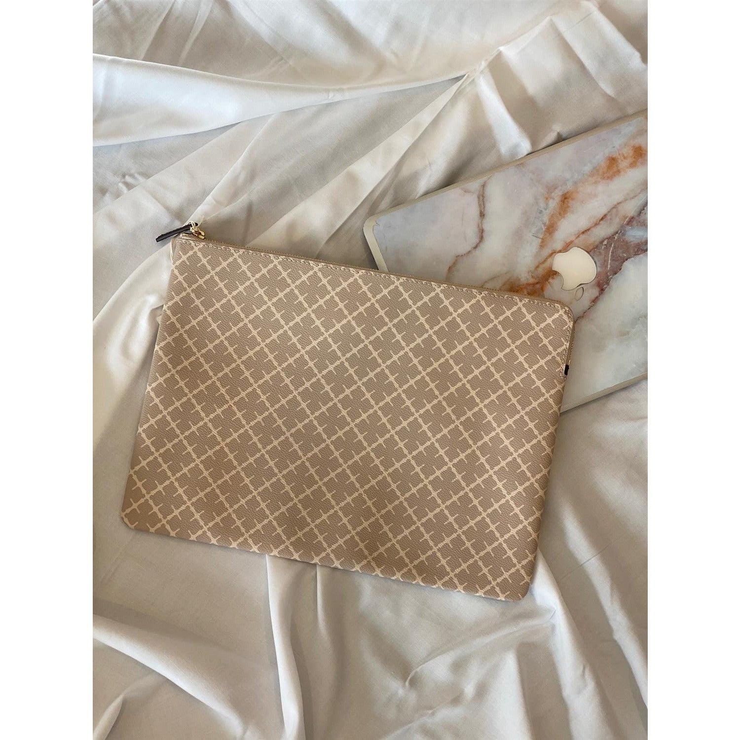 Ivy Laptop